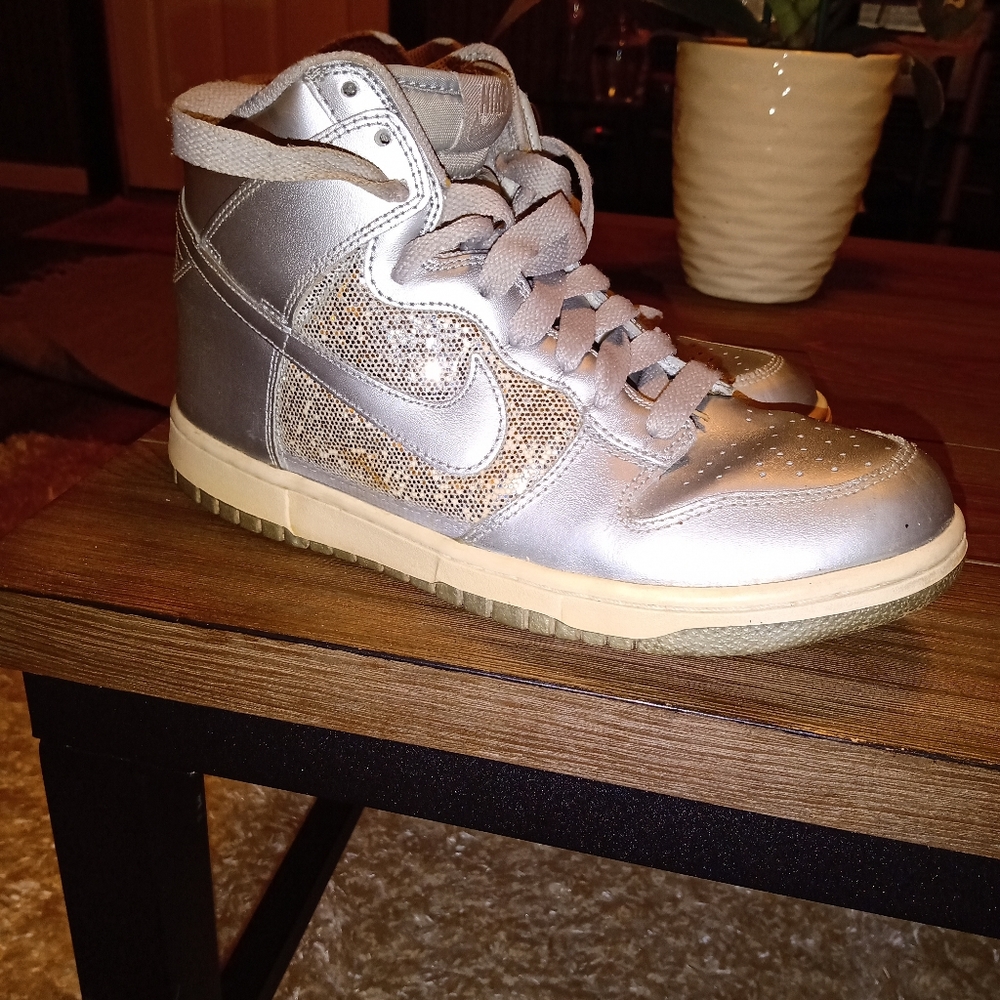 Nike shoes